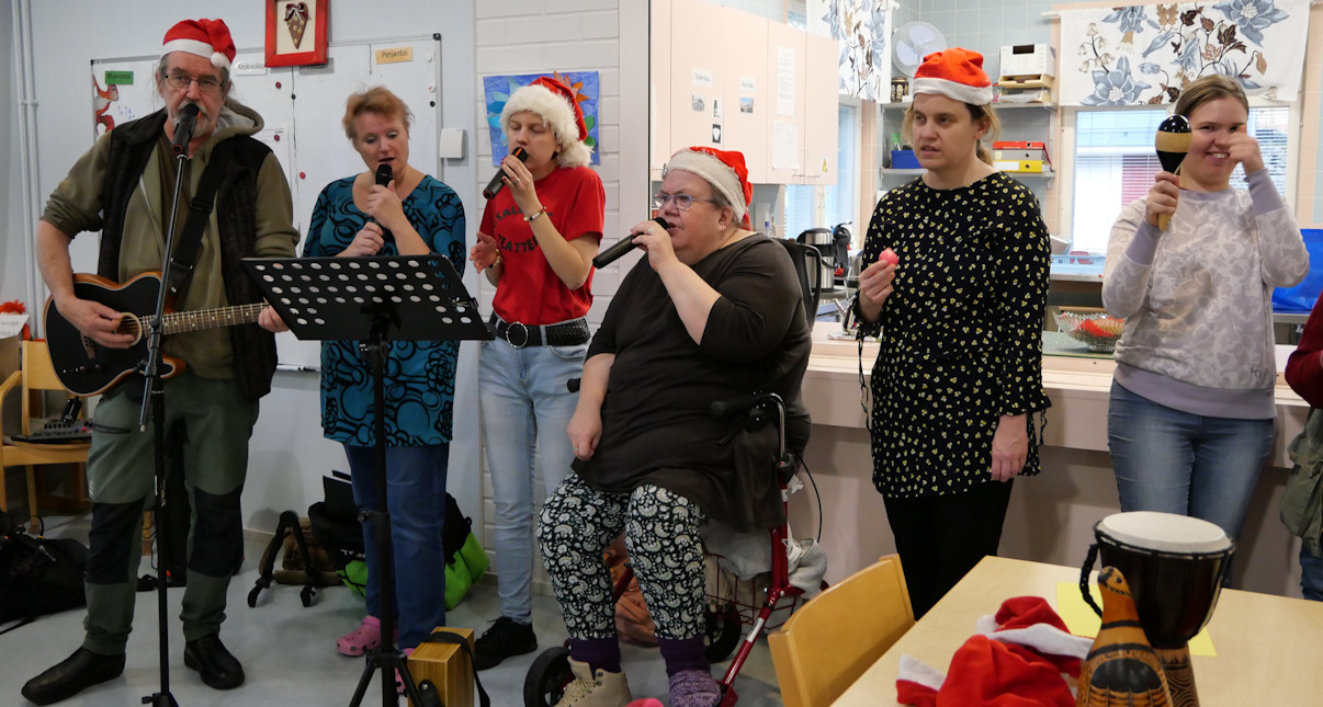 1.12. myös Kuuluvammaksi esiintyi meidän Meitä kaikkia tarvitaan -tapahtumassa