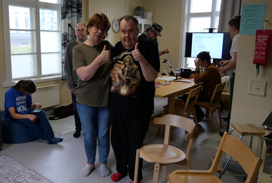 Tässäpä vielä mielipide, miten pajapäivät oikein meni ja tuliko laulusta hyvä
